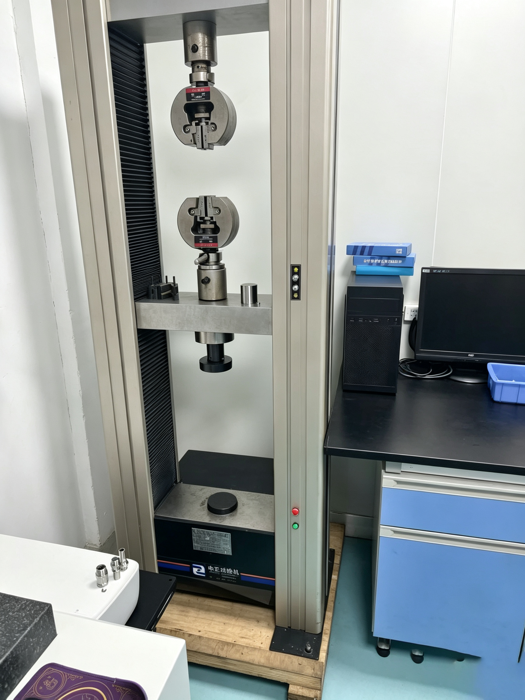 tensile-testing-machine